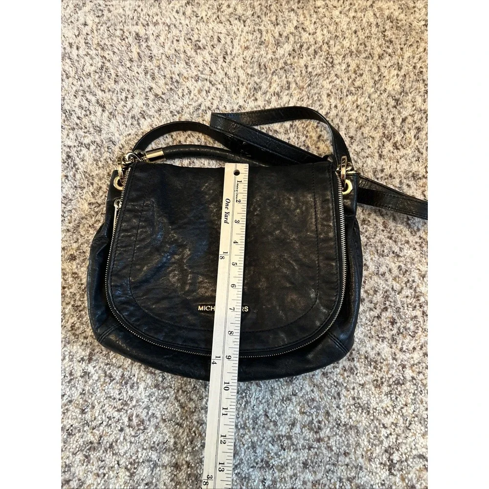 Vintage Michael Kors Leather Crossbody Bag Black Large Pockets Adjusting‎ Strap